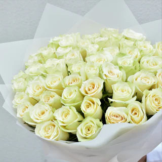 Snow White - Rose Bouquet